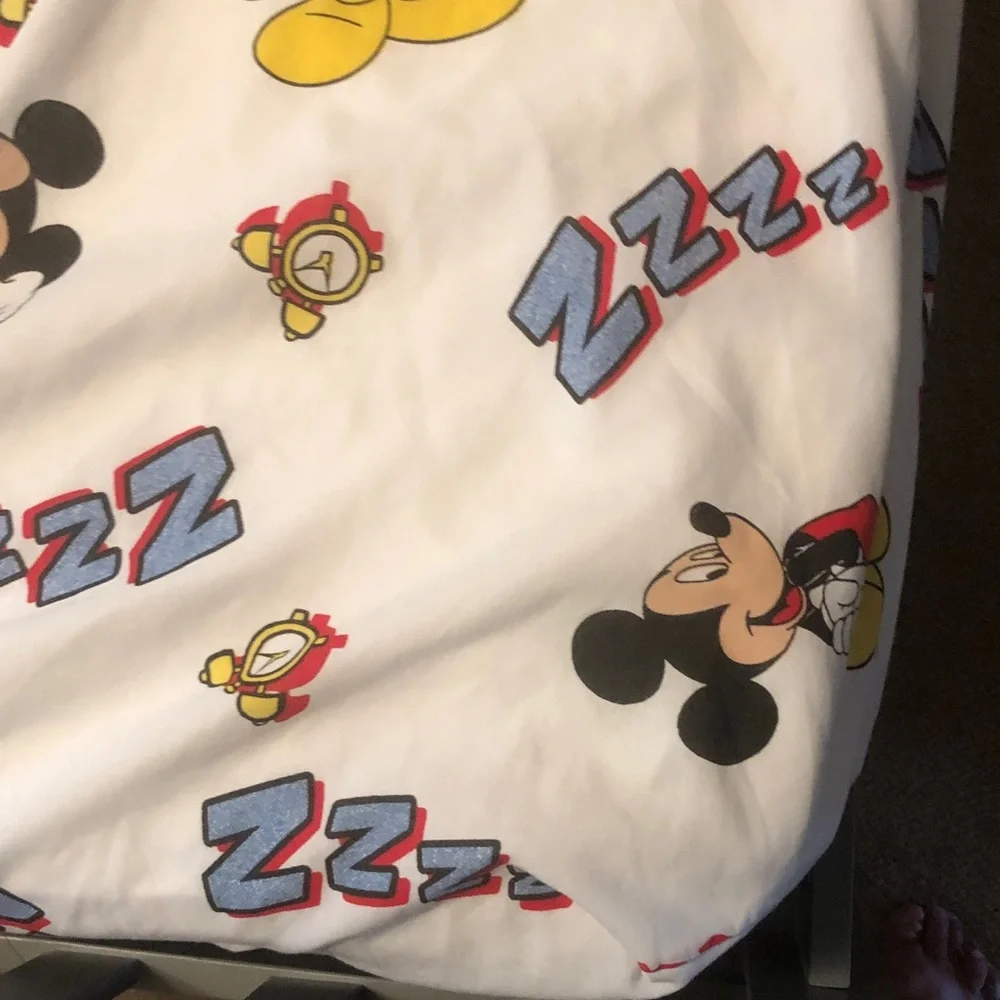 Disney Mickey Mouse Sleep Pattern Sheet - White, Yellow, Red, Blue